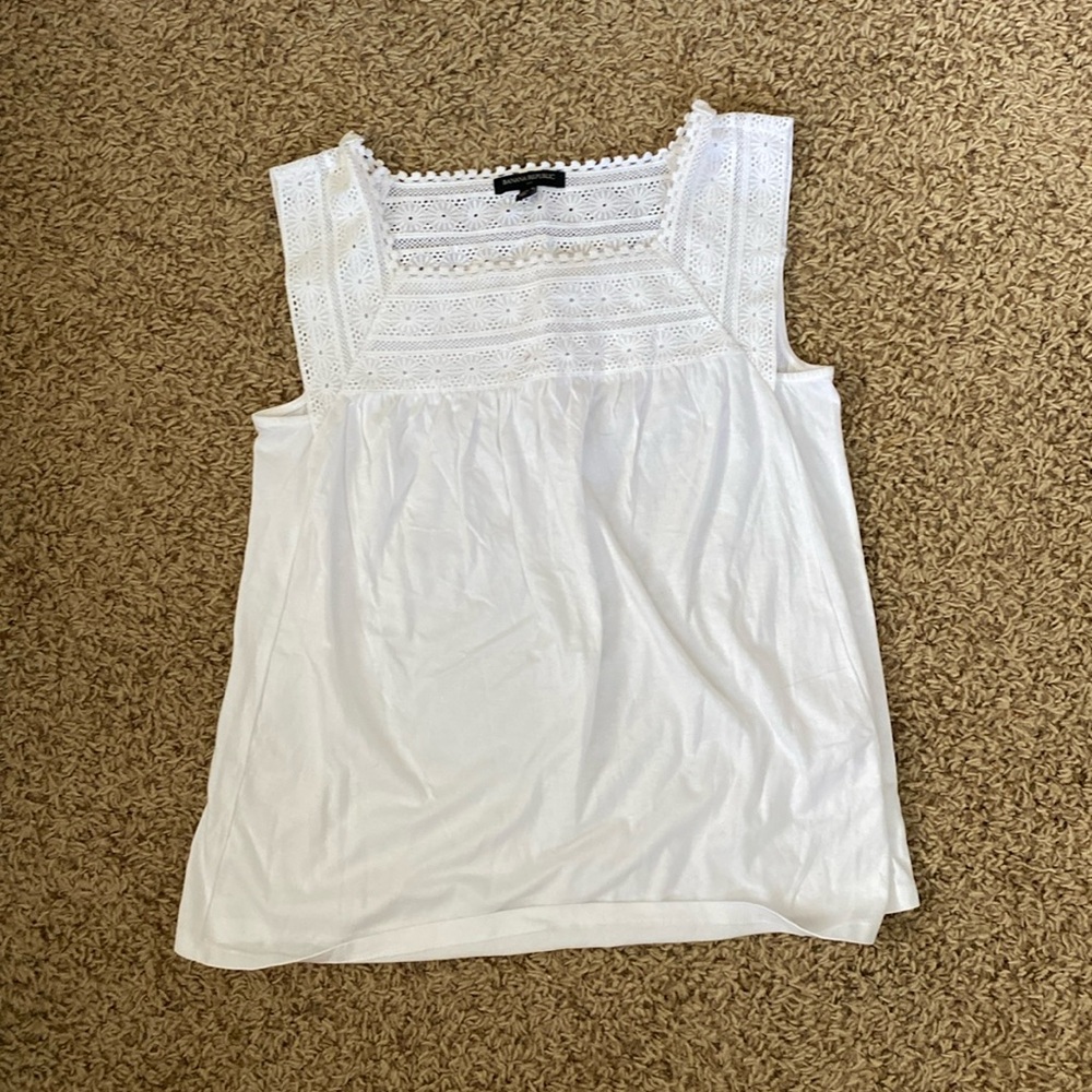 Beautiful white banana republic factory top size small p